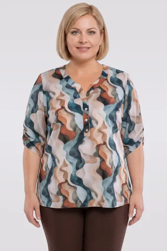 Бежова блуза със зелени шарки